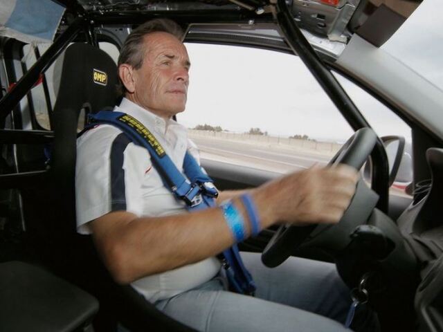 Jacky Ickx bol pred pár rokmi aktívnym a veľmi úspešným účastníkom Dakaru.