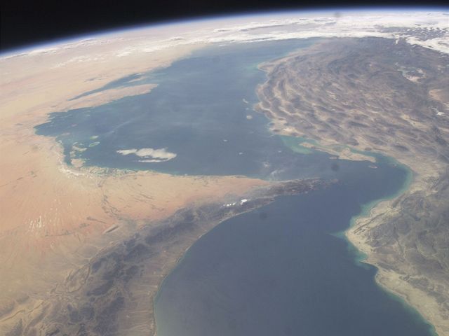 Irán, Hormuzský prieliv