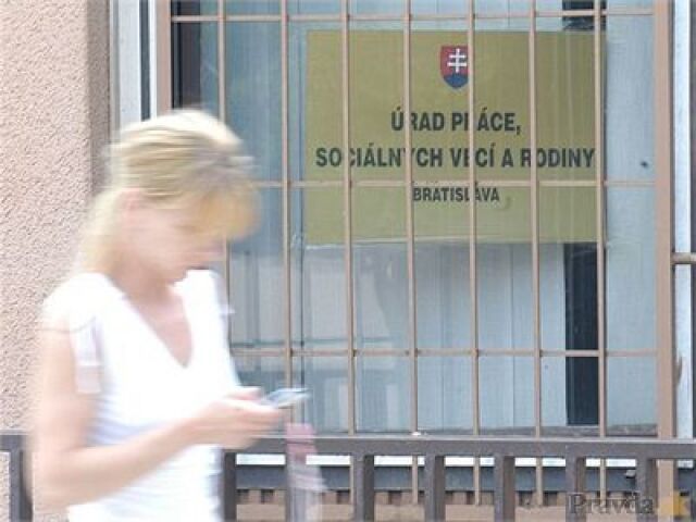 úrad práce nezamestnaný zamestnanie práca