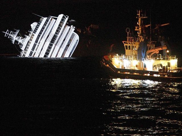 Costa Concordia, potopená loď, Taliansko