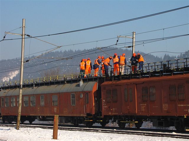 trať