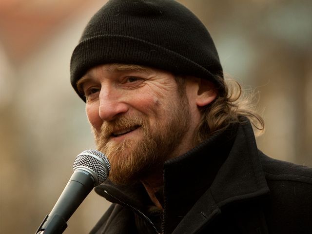 Tom Nicholson