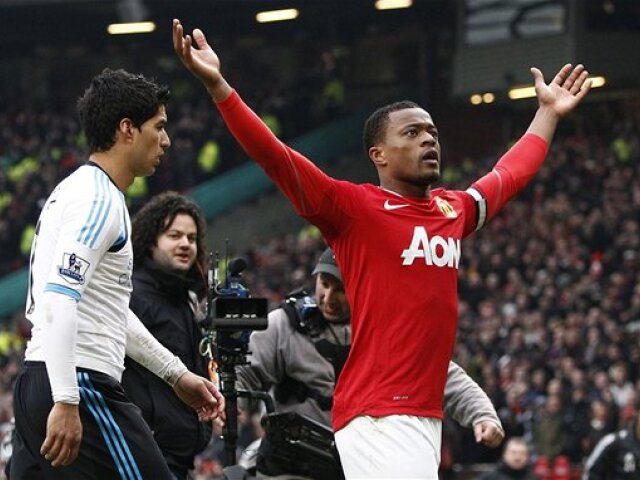 Patrice Evra, Luis Suárez