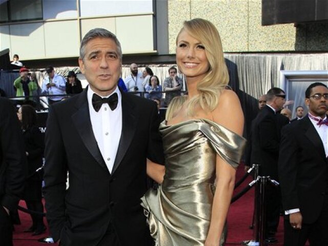 Oscar - červený koberec - George Clooney 