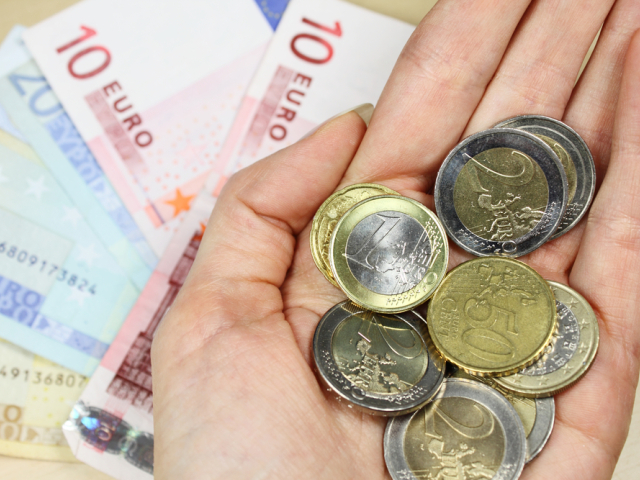 úver, peniaze, euro, plat, dôchodok