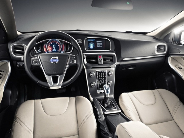 Volvo V40