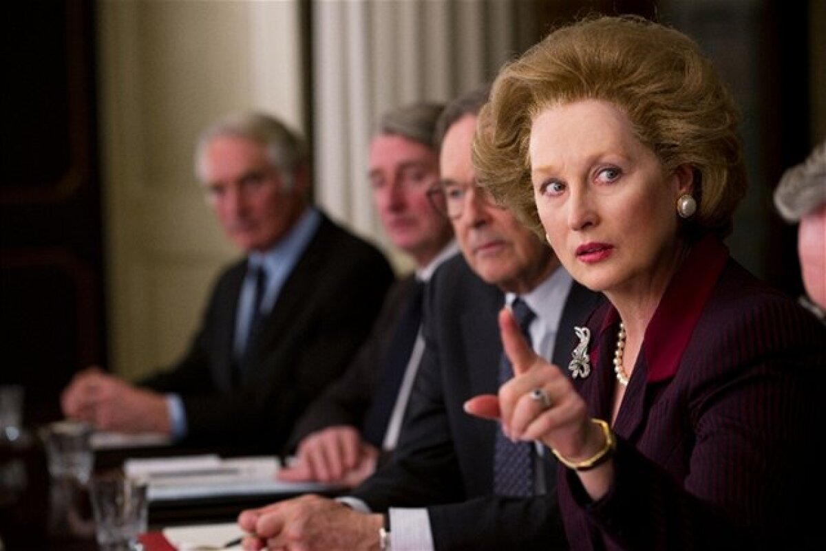 Meryl Streepová dostala za stvárnenie Margaret Thatcherovej vo filme Železná lady Oscara.