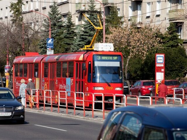 električka, MHD, doprava, Bratislava