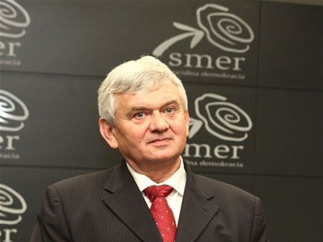 Ľubomír Jahnátek
