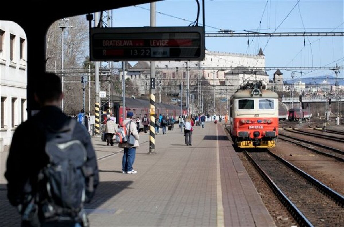 železnice, vlak