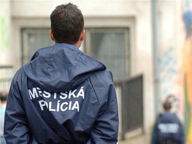 policajti