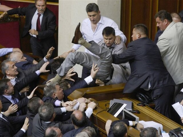 ukrajinský parlament, bitka