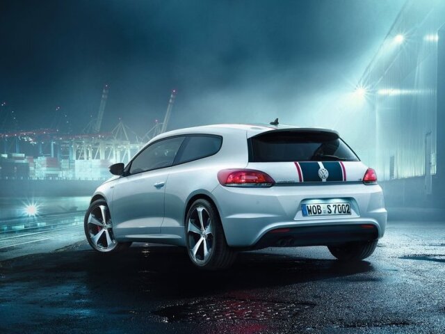 Scirocco GTS poháňa dvojliter z Golfu GTI (155 kW/211 k).
