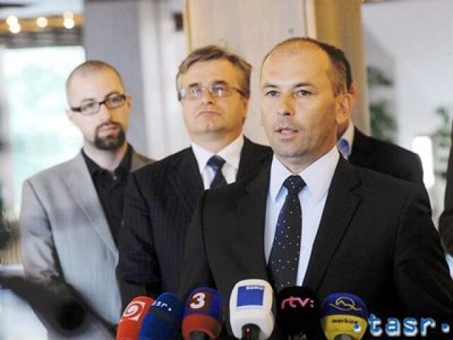 Kaník, Švejna, Poliačik
