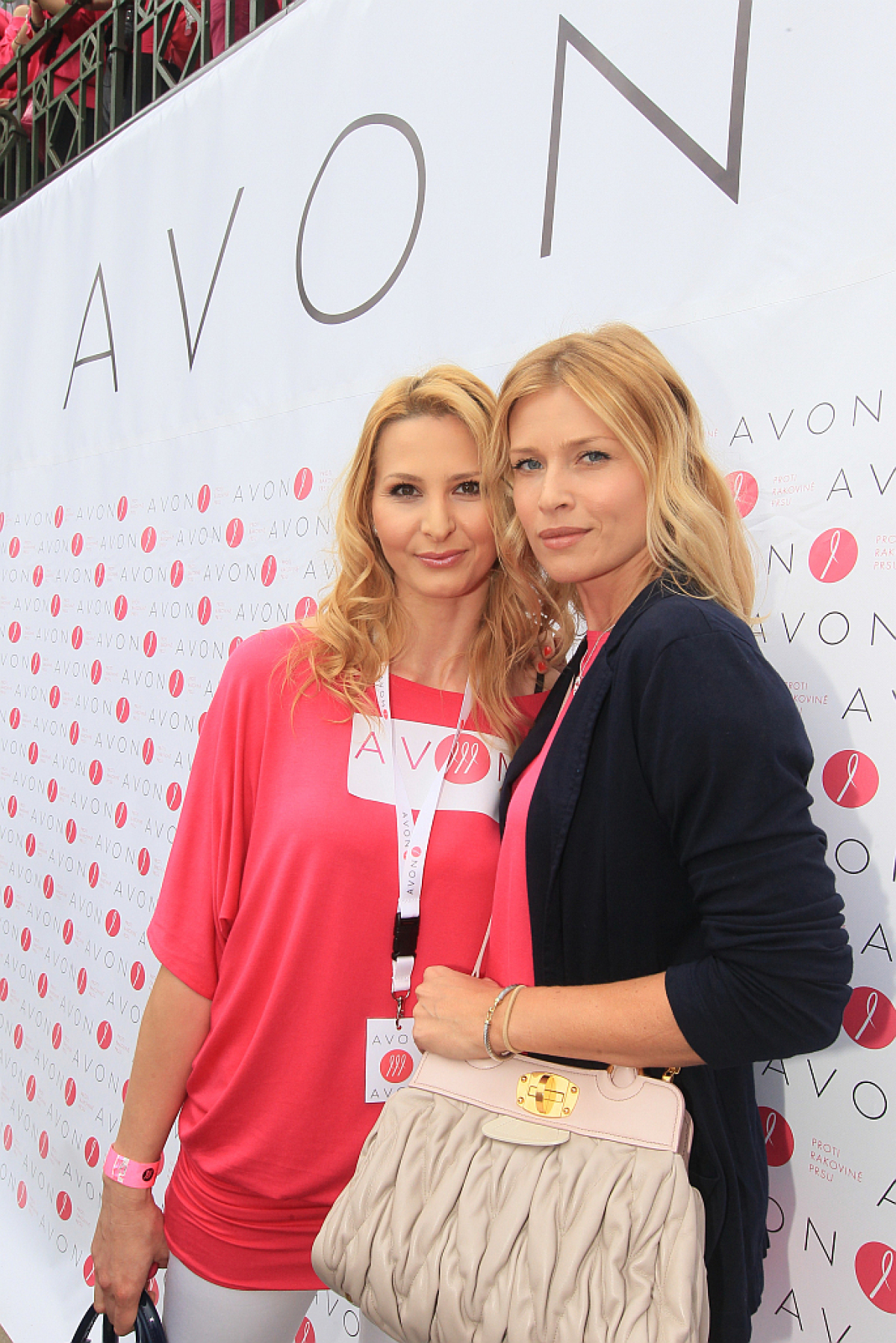 Ivana Gottová (vľavo) a Daniela Peštová