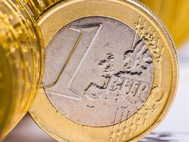 Euro, peniaze, mince