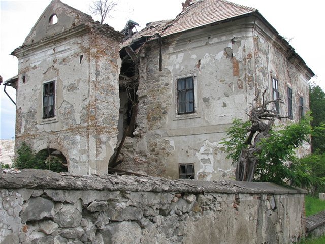 kastiel, Zlievce, Pronaiov 