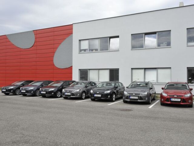 Nič netušiaci zákazníci sú dne často testovacími vodičmi nedobrovoľne odhaľujúcimi slabé miesta nových motorov. V porovnaní motorov TSI (VW) a EcoBoost (Ford) sú v otázkach spoľahlivosti klienti Fordu zatiaľ vo výhode.