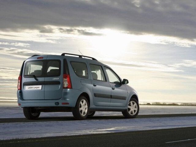Z Európy odchádza, v Rusku sa práve narodilo - rodinné kombi z dielní Renaultu.