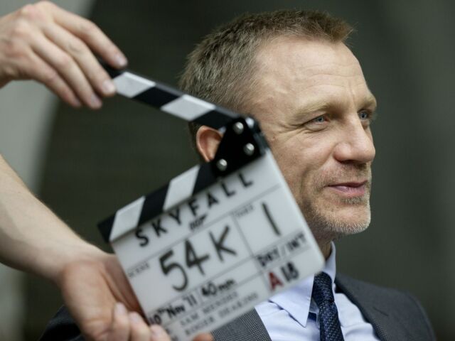 1123220 - Skyfall Daniel Craig