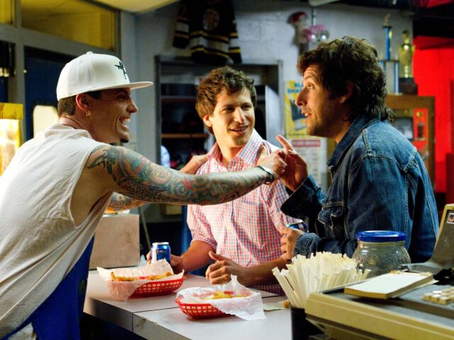 Adam Sandler, Andy Samberg a nestarnúci Vanilla Ice v komédii Môj otec je šialenec.