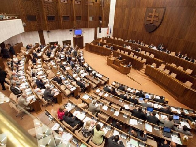 parlament, poslanci