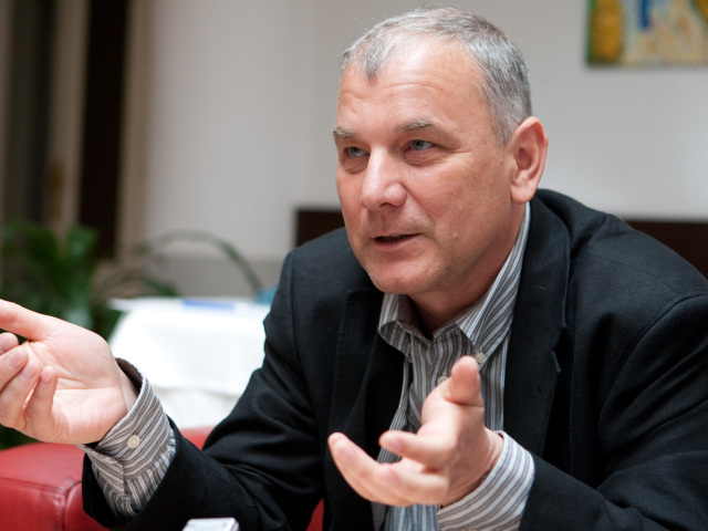 vladimir stric, media desk štric
