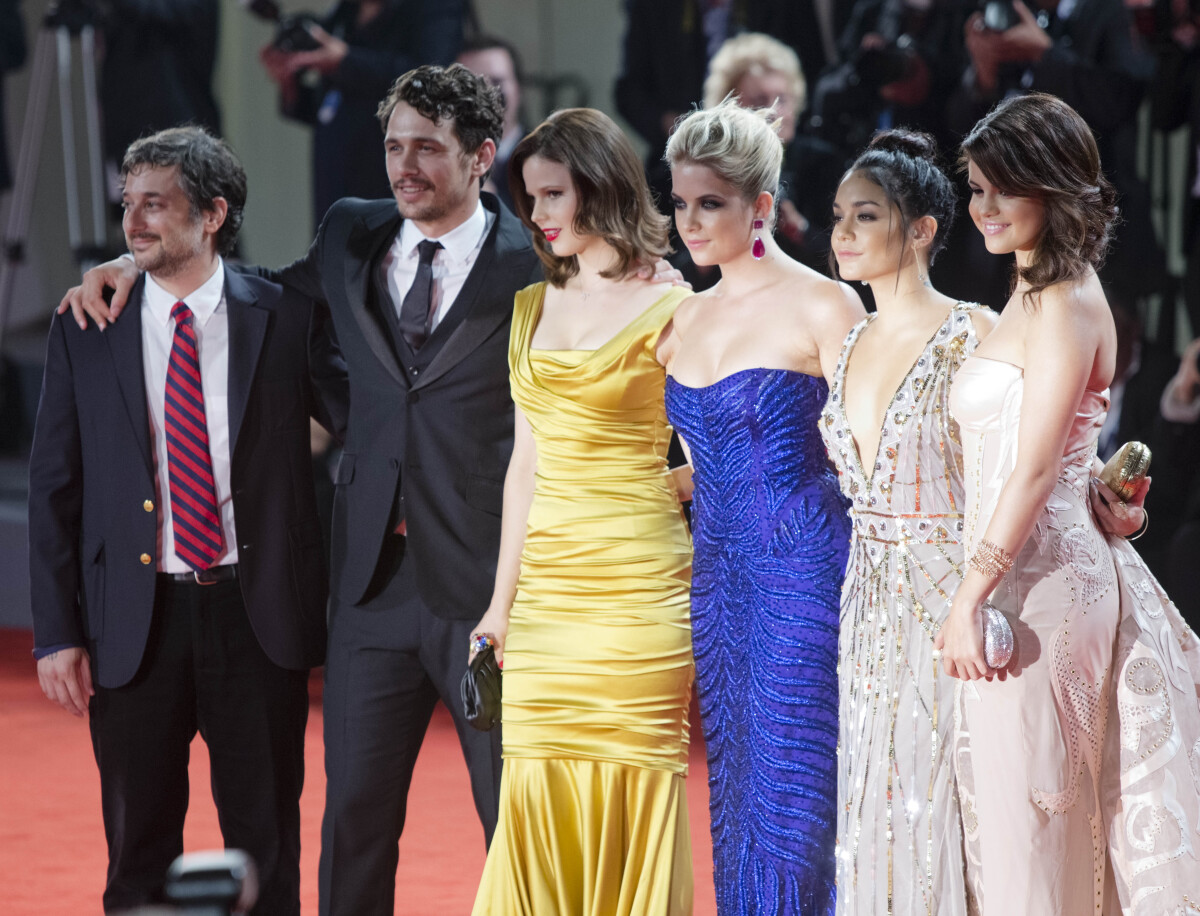 Harmony Korine, herci James Franco, Rachel Korine, Ashley Benson, Vanessa Hudgens, a Selena Gomez