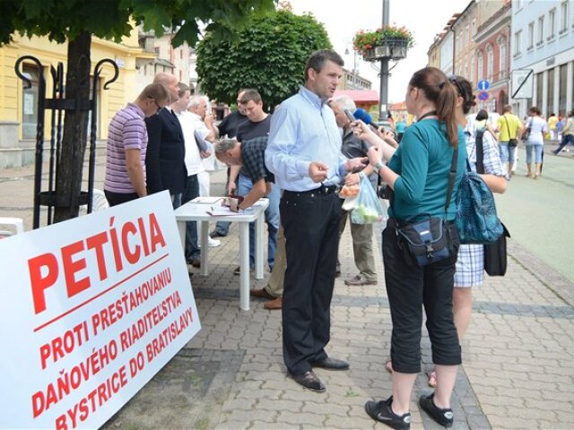 petícia, daniari, Banská Bystrica