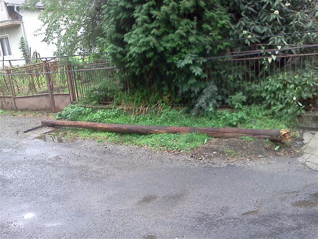telefónny stĺp