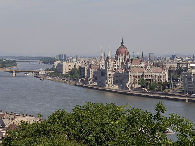 Budapešť