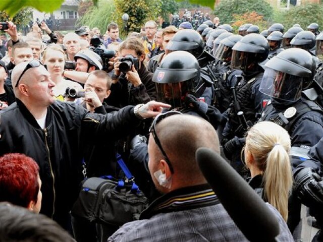 Krásnohorské podhradie, extrémisti, Kotleba, polícia