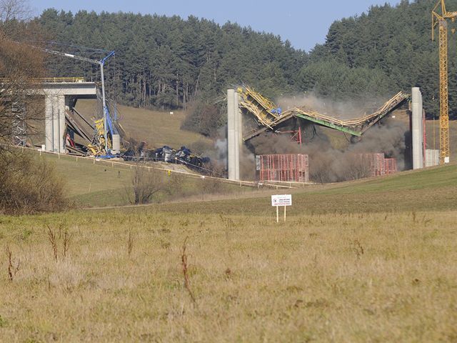 Kurimany, zrútený most