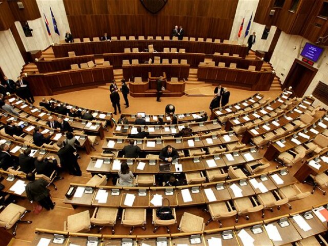 parlament, poslanci