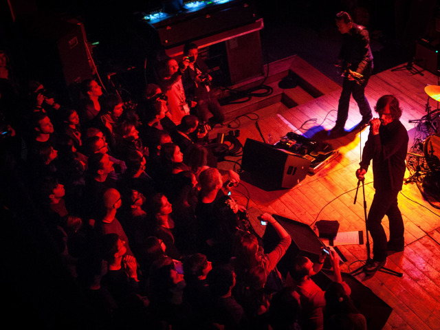 40 lanegan 4x Mark Lanegan v Bratislave nezabudol ani na svoje pôsobenie v kapelách Screaming Trees a Queens of the Stone Age.