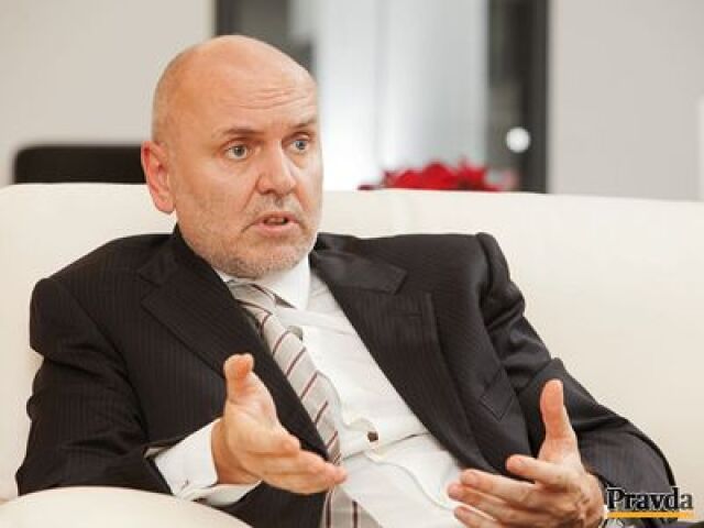 Oszkár Világi