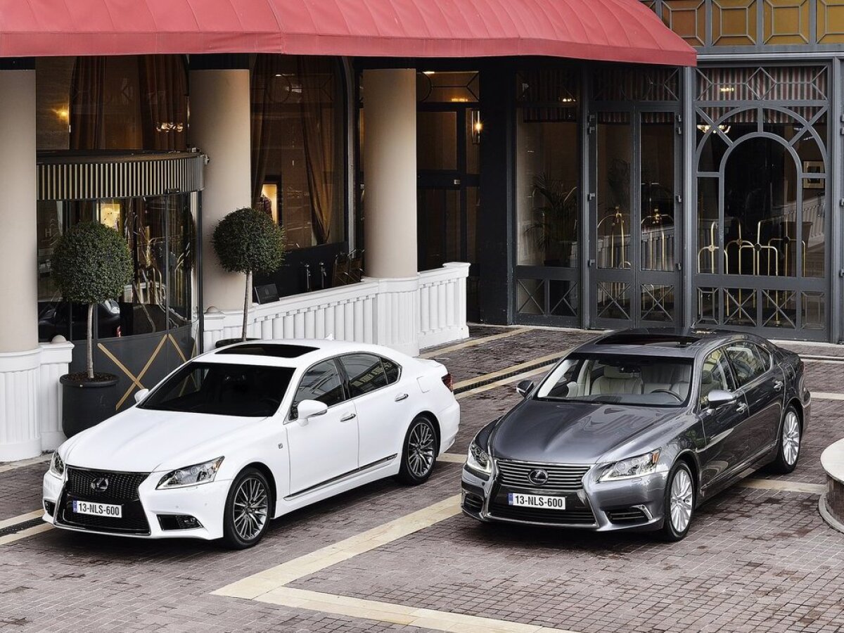 Lexus LS