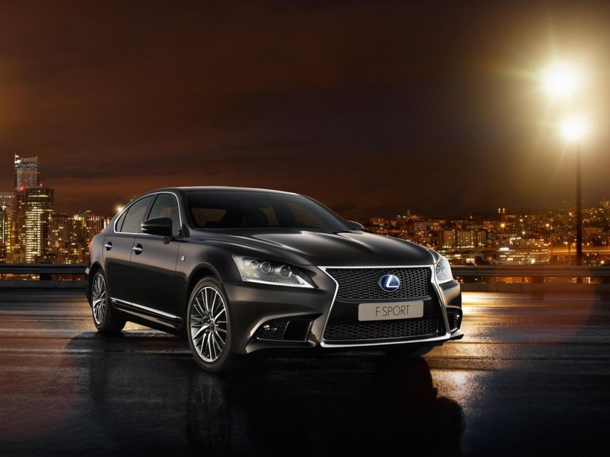 Lexus LS