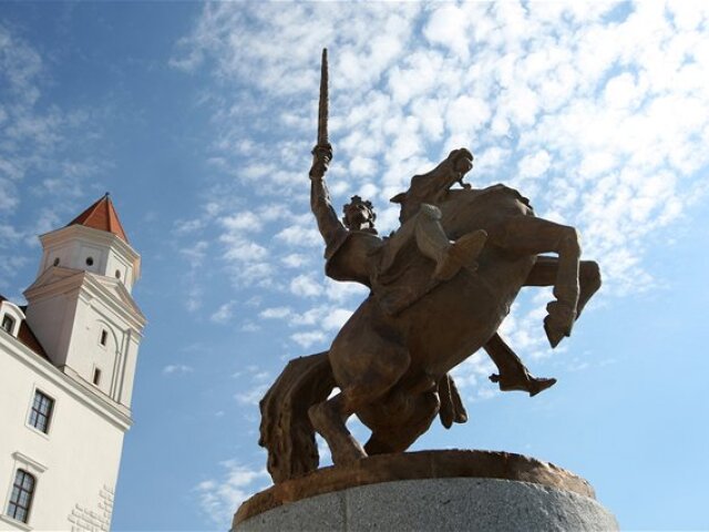 Svätopluk, socha