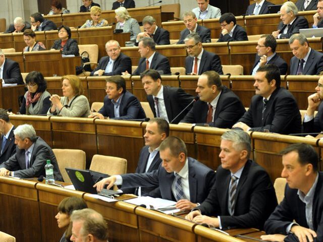 opozícia, parlament, NR SR, poslanci