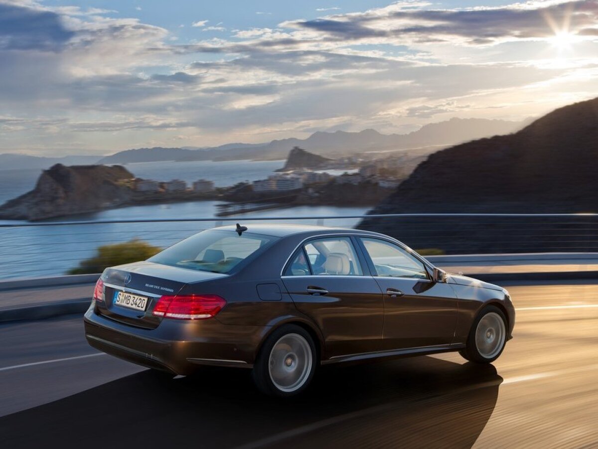 Mercedes-Benz E