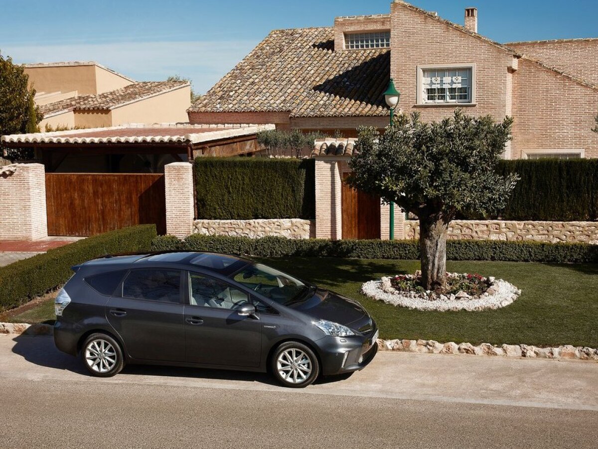 Toyota Prius Plus