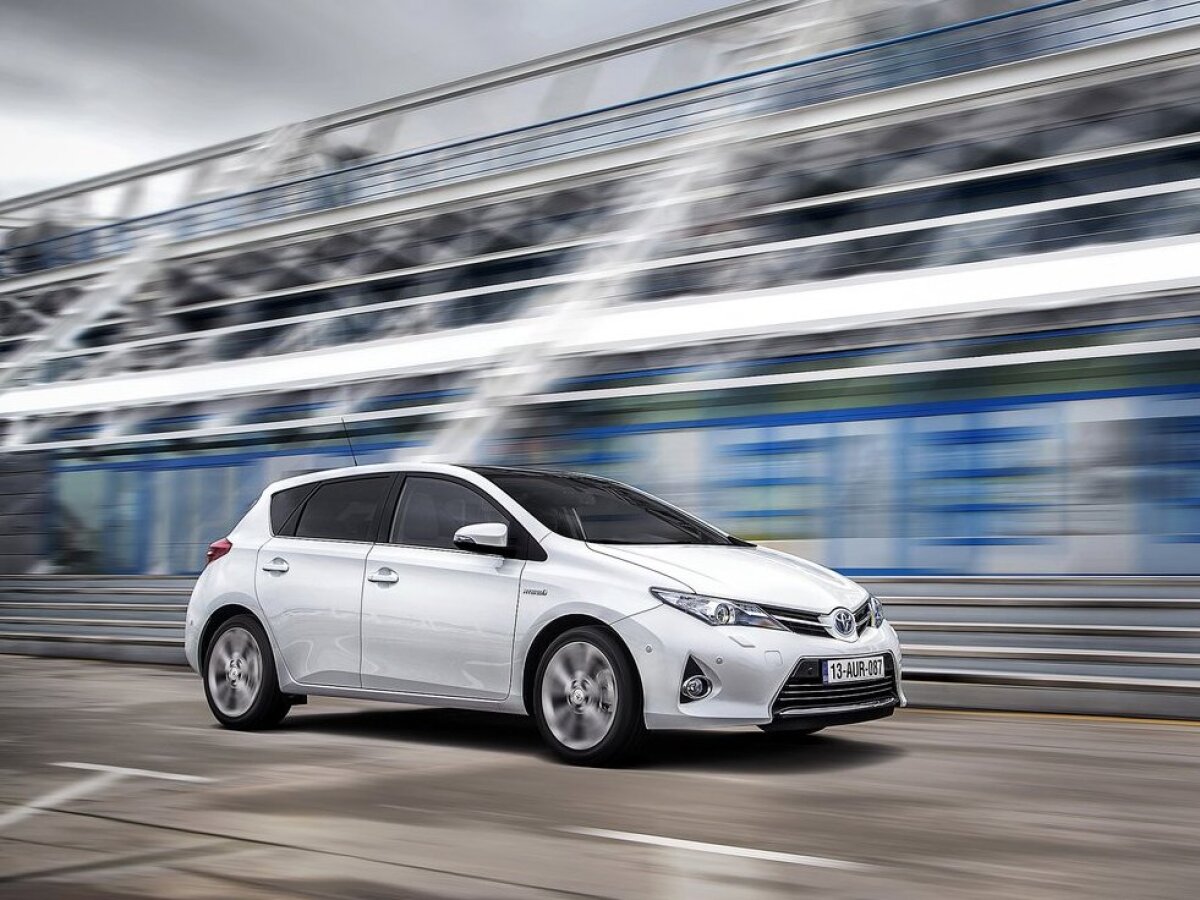 Toyota Auris Hybrid