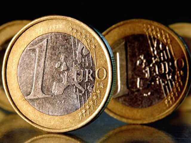 Euro, peniaze, ekonomika, graf