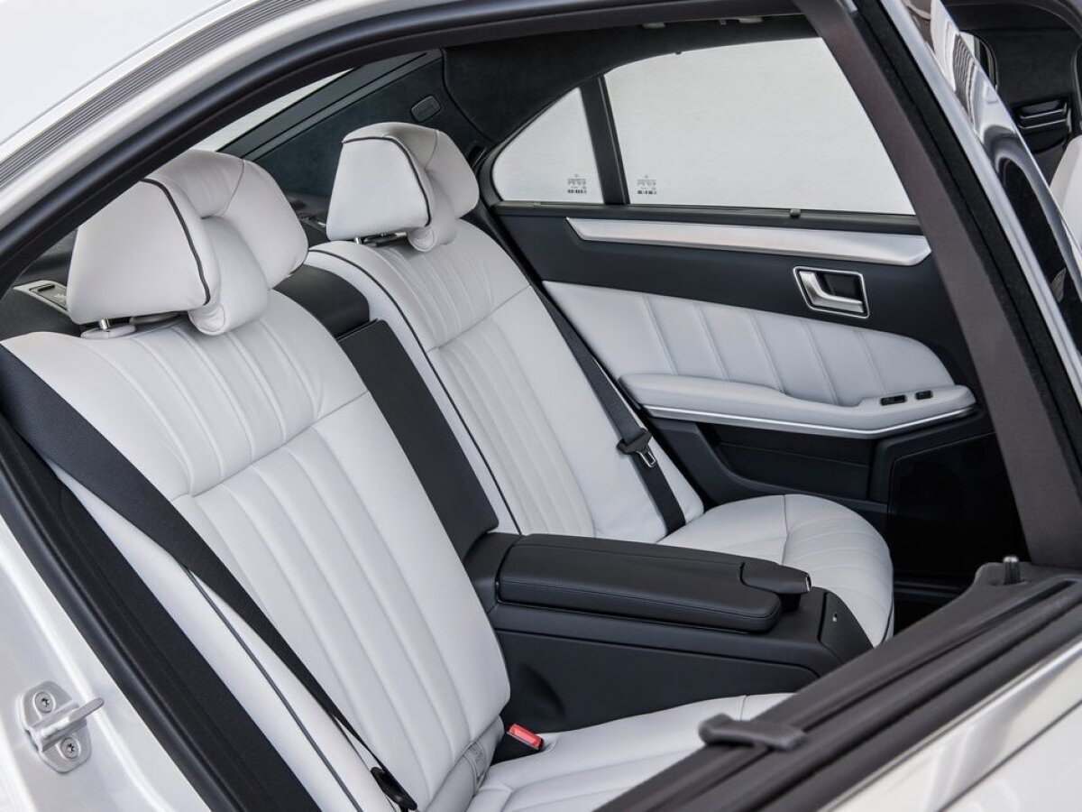 Mercedes-Benz E