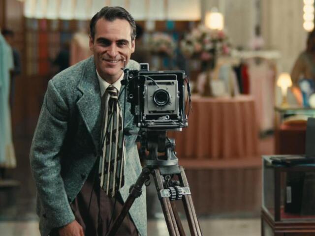 36-master 4x Jednu z hlavných úloh v dlhoočakávanej snímke The Master stvárnil Joaquin Phoenix.