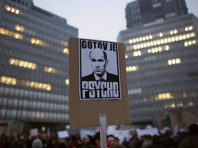 Slovinsko vláda opatrenia protesty