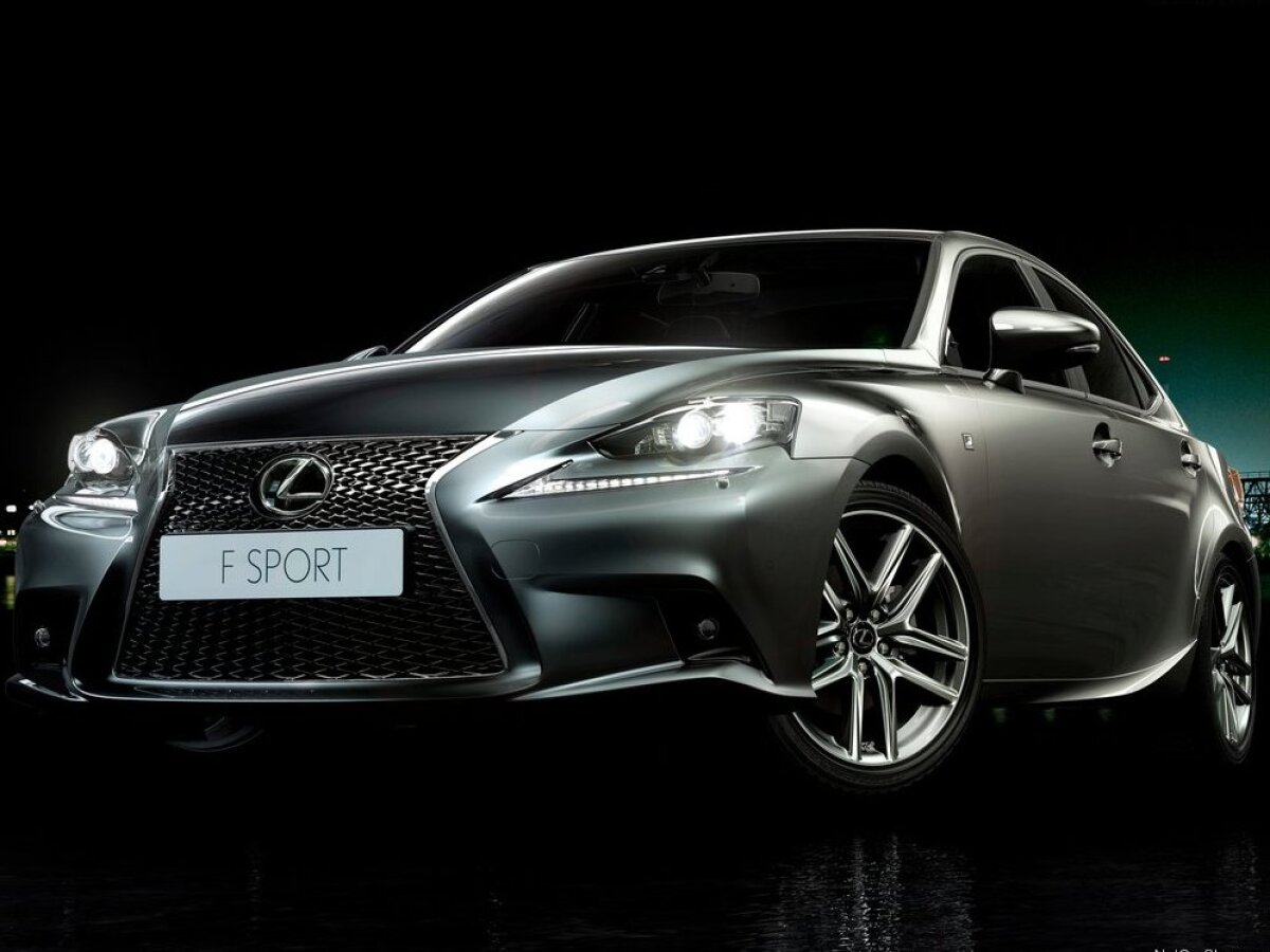 Lexus IS