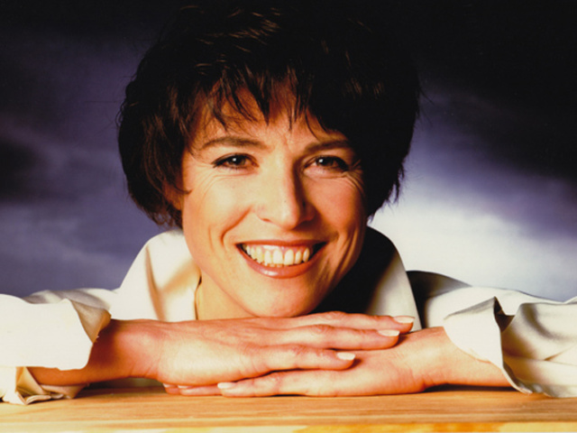 Manuela Di Centaova