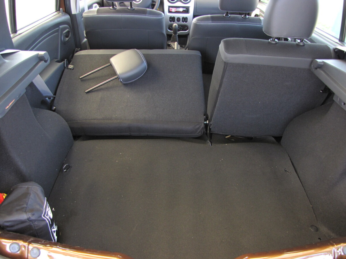 Dacia Sandero Stepway (2012)